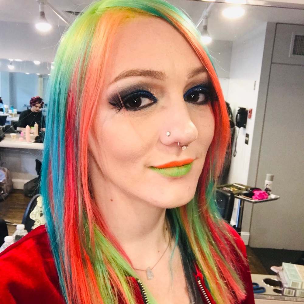 Meet your Posher, Samantha